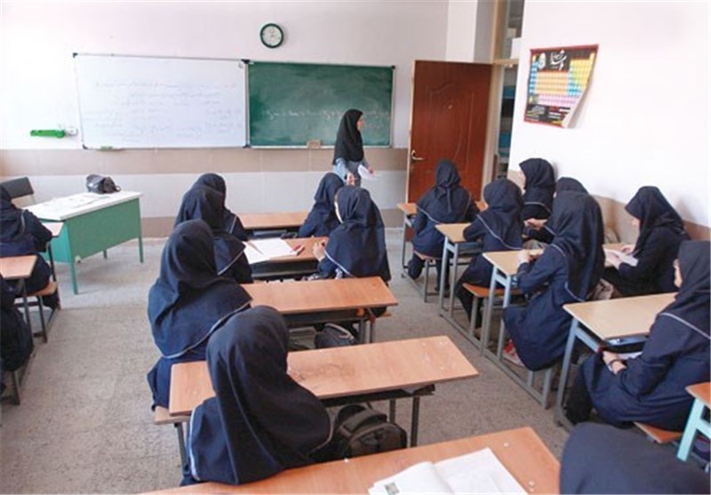 ضرورت تدوین الگوی شهریه متناسب با واقعیت‌های اقتصادی جامعه/ با مدارس متخلف برابر مقررات برخورد شود