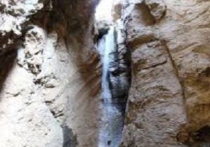 آبشار خساره طارم در قاب دوربین شهروندخبرنگار + فیلم