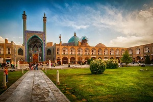 نصف جهان، آماده پذیرایی از گردشگران