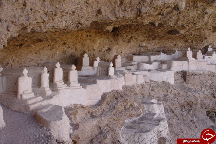 قبرستان ۸۰۰ ساله هفتاد ملا؛ قبرستانی که از مقبره کوروش الهام گرفته است +تصاویر قبرستان ۸۰۰ ساله هفتاد ملا؛ قبرستانی که از مقبره کوروش الهام گرفته است +تصاویر
