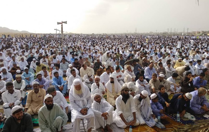 نماز عید فطر در سیستان و بلوچستان اقامه شد +تصاویر نماز عید فطر در سیستان و بلوچستان اقامه شد +تصاویر