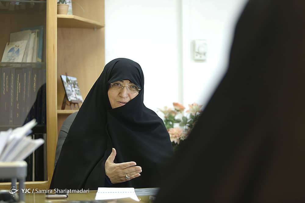 &laquo;قریب&zwnj;الفتوا&raquo;؛ لقبی که امام به آیت&zwnj;الله مهدوی کنی نسبت دادند/ ماجرای عذرخواهی آیت&zwnj;الله از یک هنرپیشه زن تلویزیون/ ایشان به دنبال وحدت بودند تا جاییکه بدون رضایت هاشمی مسئولیت ریاست خبرگان را قبول نکردند