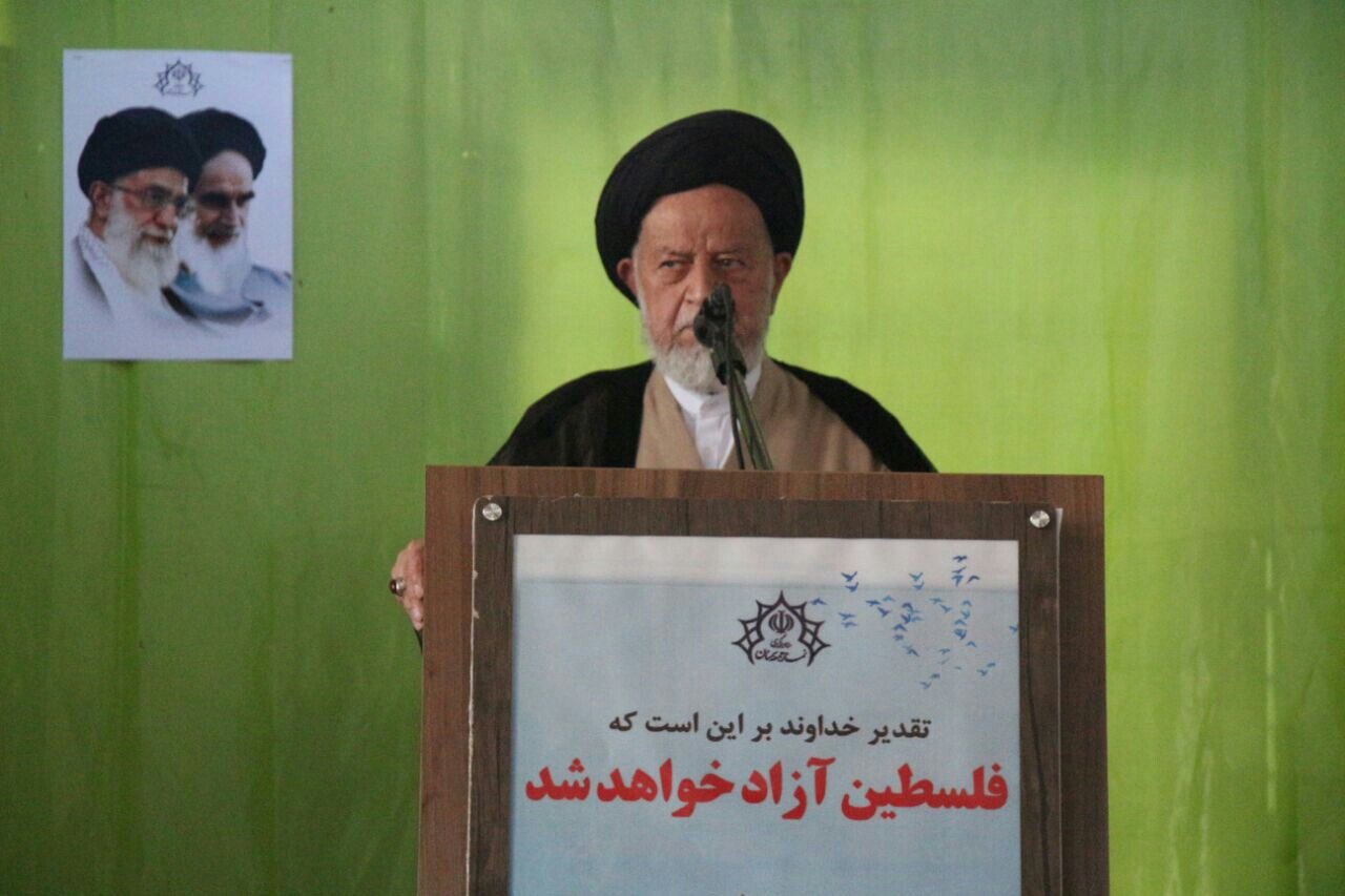 ملت ایران تازنده است تن به ذلت نخواهد داد/مقاومت تنها راهکار مبارزه با زیاده&zwnj;خواهی آمریکا