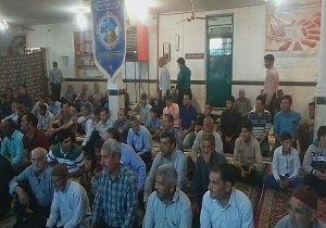 برپایی نماز باشکوه عید فطر در روستای برج + فیلم