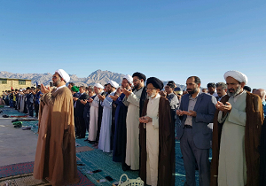 ایستادگی و خودباوری رمز استقلال و عزت ملت ایران