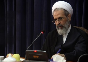 تسلیت آیت الله اعرافی به مدیر حوزه علمیه خواهران