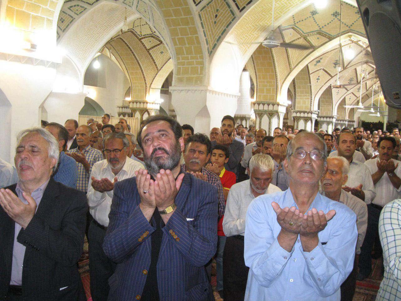 مراسم نماز باشکوه عید سعید فطر در کاشان + فیلم و تصاویر