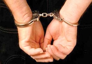 سارق خودرو با شلیک ۳۰ تیر پلیس دستگیر شد