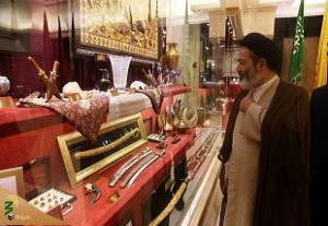 بازدید نماینده ولی فقیه در امور حج و زیارت از موزه امام علی (ع) در قم