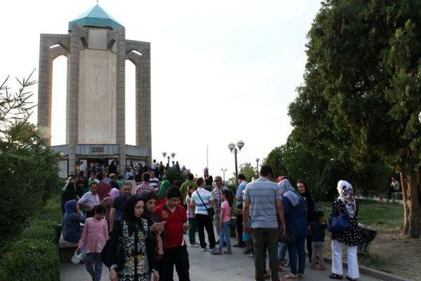 حضور کم سابقه گردشگران در همدان / اقامت بیش از ۲۰ هزار گردشگر در همدان