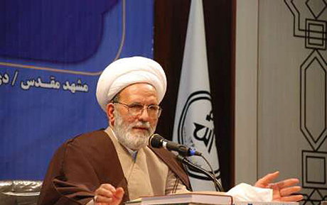 کسی فکر نکند آمریکا یک دقیقه می‌تواند صداقت بخرج دهد/کسی می‌تواند بگوید قدرت ایران با چهل سال قبل فرق نکرده است؟