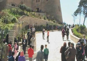 بازدید بیش از هفت هزار نفر از قلعه تاریخی فلک الافلاک