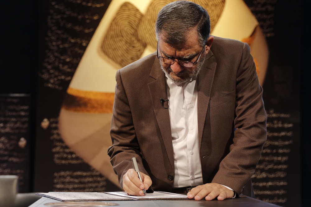 ماجرای دیدار خصوصی با رهبر معظم انقلاب/ مهم&zwnj;ترین آفت سیاستمداران ما نداشتن سعه صدر است/ با احمدی مقدم رفیق هستم/ اجازه حضور رئیس دولت اصلاحات در منزلم را ندادم