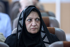 باید با جان و دل برای ادبیات دفاع مقدس کار کرد/ درخواست یک نویسنده از خانواده شهدا