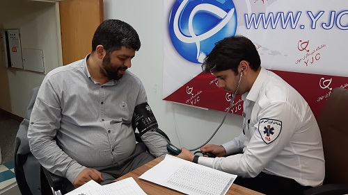 غرالگری فشار خون در باشگاه خبرنگاران غرالگری فشار خون در باشگاه خبرنگاران