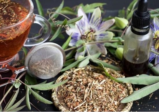 فرمولی طبیعی برای کاهش فشار خون +دستورالعمل چای آرام بخش و خواب آور