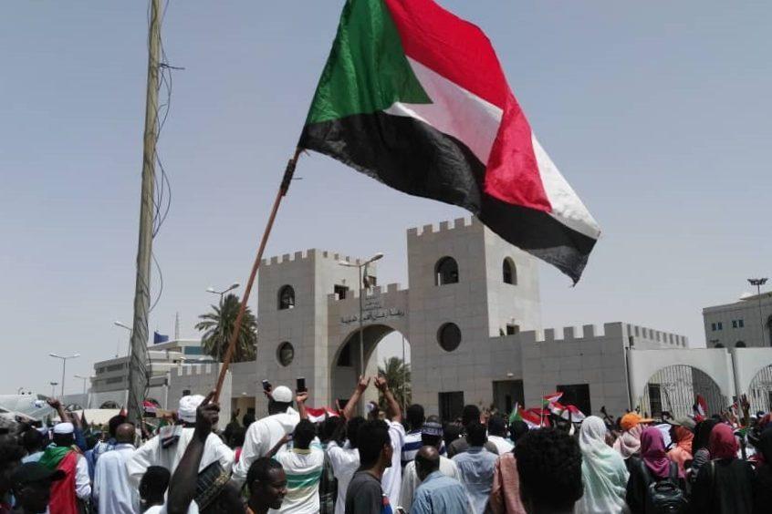 شورای نظامی انتقالی سودان: فقط مذاکره بدون پیش&zwnj;شرط را می&zwnj;پذیریم
