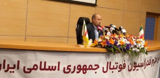 تاج: تخمین زدن در فوتبال عملیاتی نیست/ به خاطر اتفاقات دیدار فینال جام حذفی عذرخواهی می‌کنم/ برخی مسائل محرمانه نیست و باید به مردم گفت
