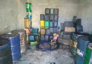 انباردپوی سوخت قاچاق در یکی از روستاهای سنندج کشف شد