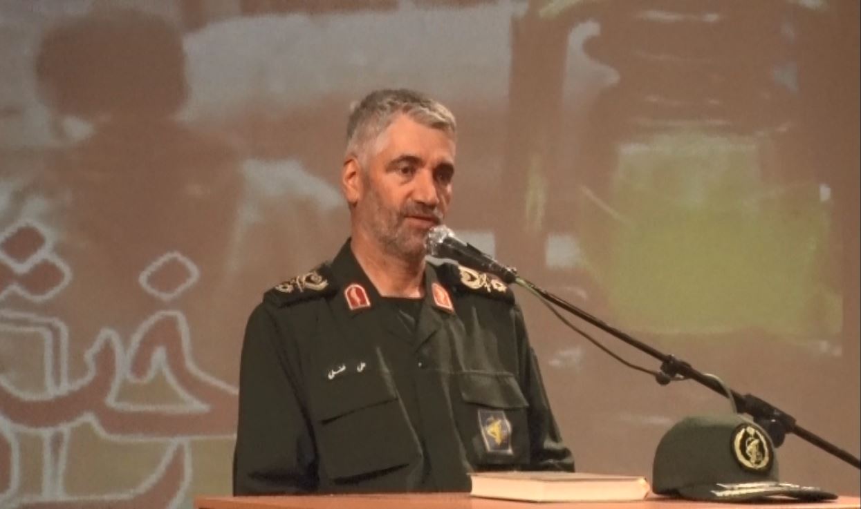 از گردنه جنگ اقتصادی هم با سرافرازی عبور خواهیم کرد