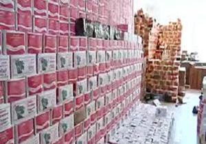کشف بیش از ۱۸ تن خرمای احتکار شده در اردبیل