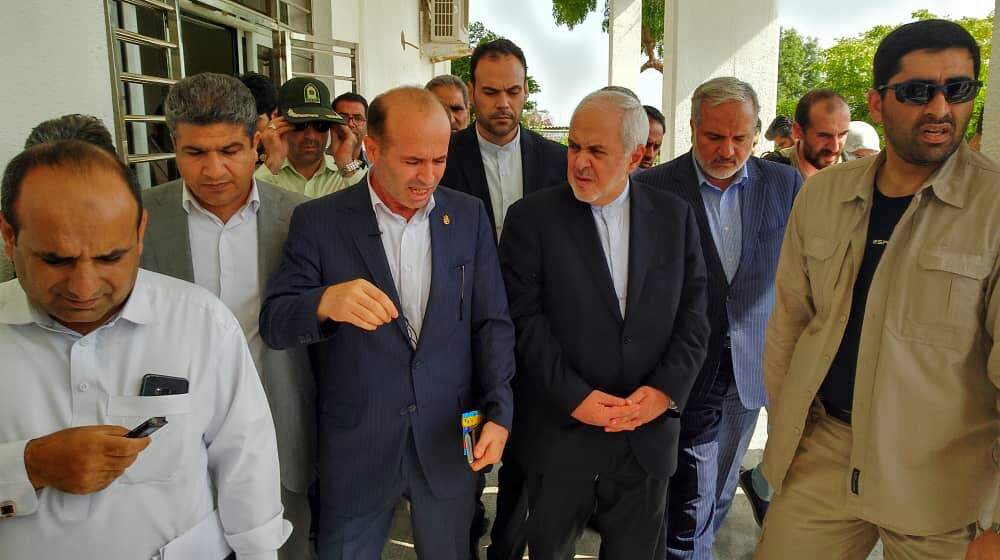 ظریف از سایت پتروشیمی &laquo;نگین مکران&raquo; بازدید کرد + تصاویر