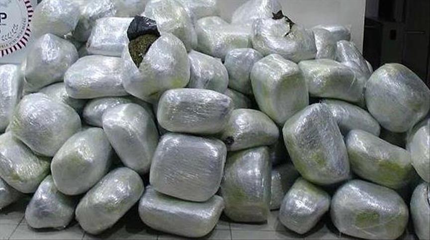 کشف ۴۰۰ کیلوگرم مواد مخدر