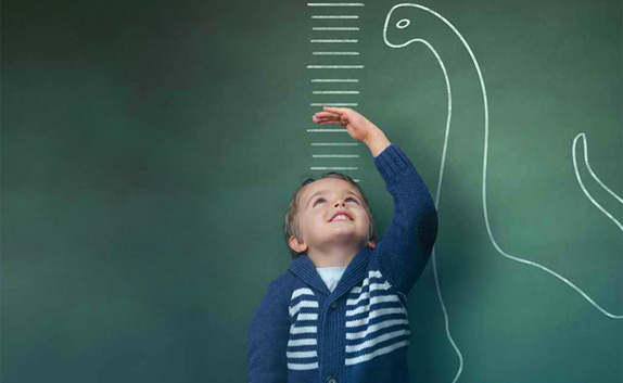 کوتاهی قد کودکان در بلندای قیمت لبنیات + صوت