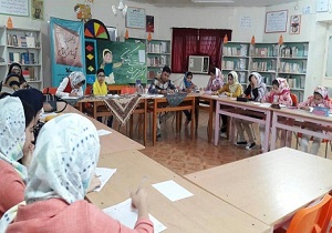 دومین نشست انجمن ادبی آینه‌های ناگهان کانون گتوند برگزار شد