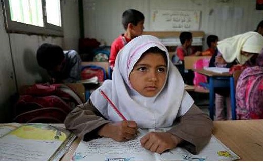 روایت روز‌های سرد و گرم تحصیل در کانکس + فیلم
