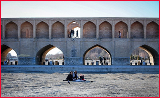 دستگیری اعضای شورای شهر بیله سوار/شهادت ۲ تن از دریابانان میناب در درگیری با قاچاقچیان + عکس/۲۹ کشته و زخمی در حادثه تصادف اتوبوس یاسوج-تهران +اسامی