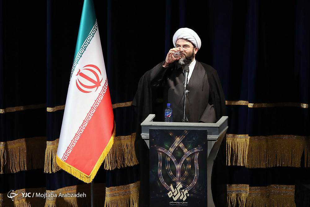 ۹۰ درصد از اسباب بازی&zwnj;ها ایرانی نیستند / باید سازمان تبلیغات در حوزه اسباب بازی و عروسک نقش حمایتی داشته باشد