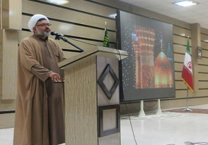 برگزاری دومین دوره آموزشی خادمیاری دفتر نمايندگي آستان قدس رضوي درکاشان