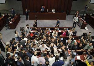 بررسی لایحه جنجالی استرداد مجرمان در پارلمان هنگ‌کنگ به تعویق افتاد