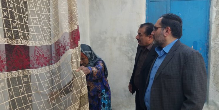 کمیته امداد برای زن لودابی و دو دختر معلولش خانه می‌سازد