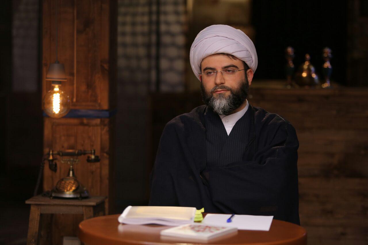 ۴۰ سال برای تولید نرم&zwnj;افزار&zwnj;های اداره حکومت که سود ۴۰ درصد در آن نباشد زمان مناسبی بوده