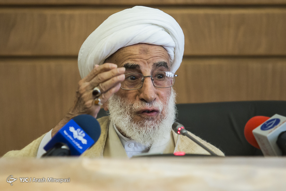 مسئولان توجه بیشتری به وضعیت اقتصادی مردم و اقشار آسیب&zwnj;پذیر داشته باشند