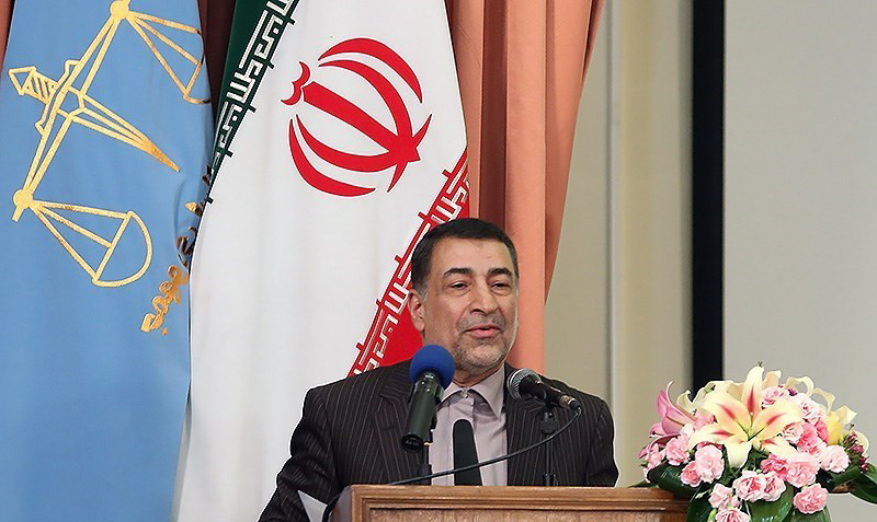 کاش قبل از برگزاری آزمون استخدامی بین دولت و قوه قضاییه هماهنگی انجام می شد/ برگزاری جلسه هماهنگی بین دولت و قوه قضاییه برای حل مشکلات قبول شدگان در آزمون قوه قضاییه