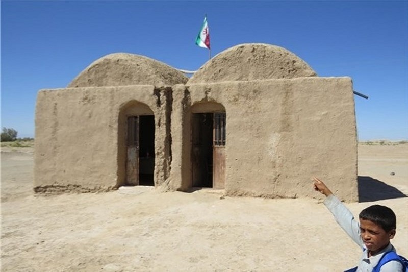 متوسط عمر مدارس جوین بیش از ۳۰ سال است