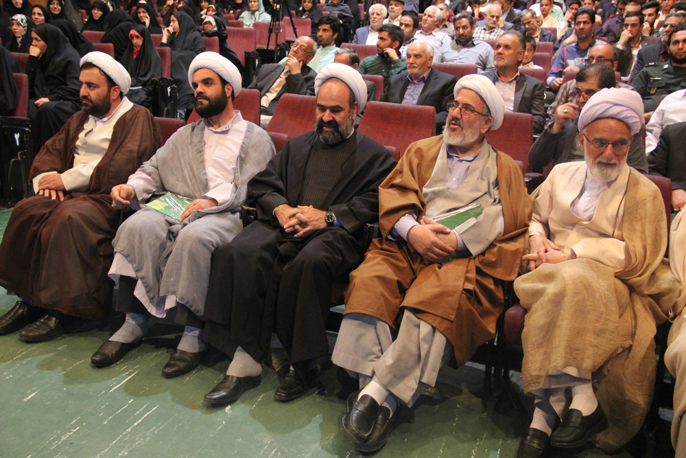 نشست تخصصی برکرانه خورشید در اراک / دومین نشست تخصصی هزار و چهارصدمین سال شهادت امام علی (ع)