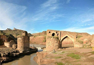 رئیس سازمان میراث فرهنگی ثبت ملی پل تاریخی گاومیشان را ابلاغ کرد‌