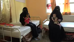 لحظه انهدام دو خودروی نظامی ائتلاف سعودی در یمن + فیلم