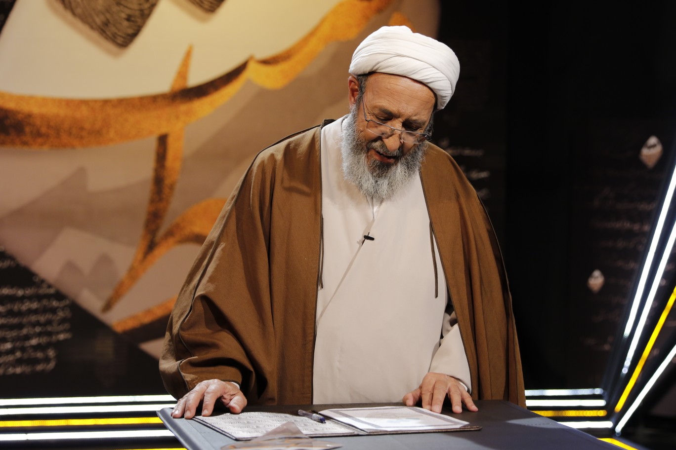 قبول ندارم که ارتش و سپاه به پادگان&zwnj;ها برگردند/ کشتن هویدا دروغی بود که به من نسبت دادند/ فسیل&zwnj;گرا شده&zwnj;ایم؛ باید از جوانان استفاده کنیم