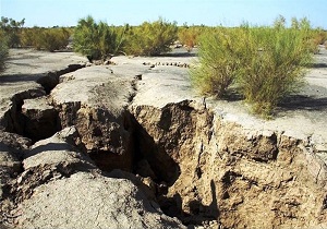 در هیچ نقطه استان کرمانشاه فرونشست جدی زمین نداشته ایم