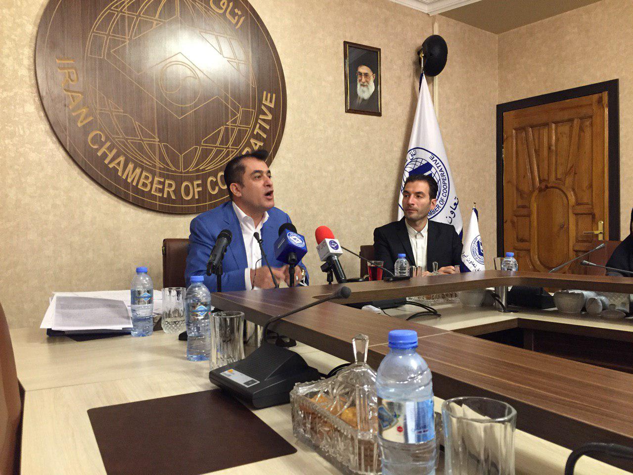خلیل&zwnj;زاده: باشگاه&zwnj;های استقلال و پرسپولیس باید واگذار شوند/ جو بدی برای استراماچونی درست کردند اما او تصمیم کرفت با استقلال قراردادش را امضا کند