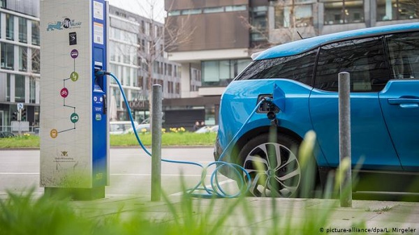 همکاری فولکس&zwnj;واگن و بی&zwnj;ام&zwnj;و در تولید بزرگ&zwnj;ترین کارخانه باتری لیتیم&zwnj;یونی در اروپا