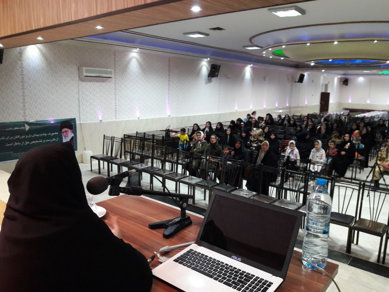 انتخاب درست مسیر و هدف زندگی عبادت است