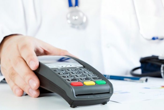 چگونه از فرار مالیاتی پزشکان جلوگیری کنیم؟