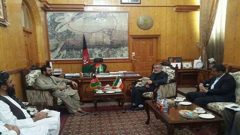 دیدار و گفتگوی سفیر ایران در کابل با والی قندهار