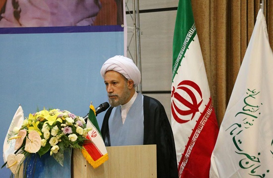 اهدای ۱۰۰۰ بسته لوازم خانگی به سیل&zwnj;زدگان شیرازی